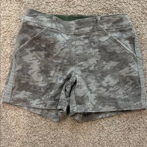 SPANX Camouflage Gray Women's Cargo Shorts